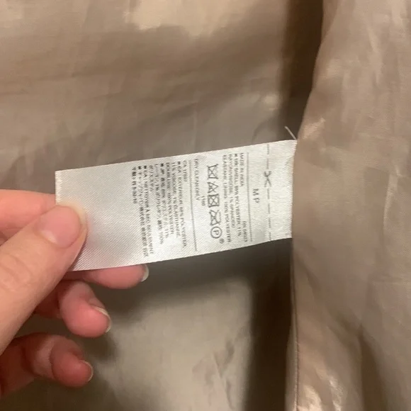 Banana Republic beautiful lined coat- size M - Picture 9 of 9